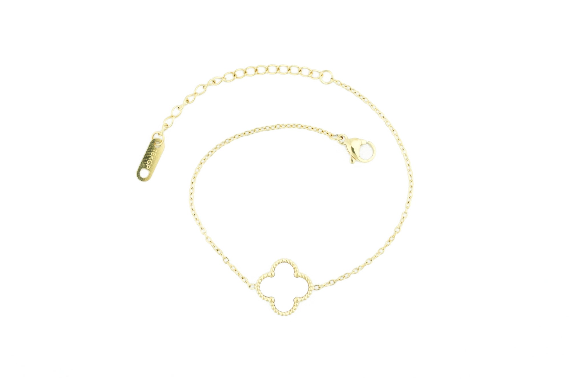 timeless bracelet with white clover, perfect for both everyday and formal use.